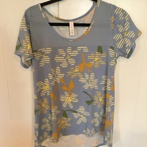 Small LuLaRoe Classic T NWOT